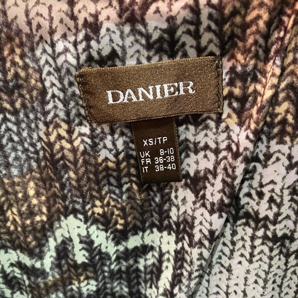 Danier Jacket - Picture 4 of 6